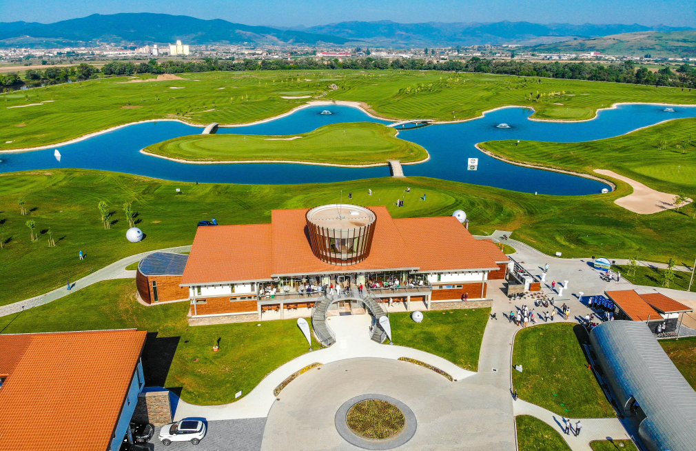 Premieră- Theodora Golf Club aduce la un nou nivel experiența de golf în România- Primul turneu la nivel internațional PRO AM va avea loc pe 17-20 iulie