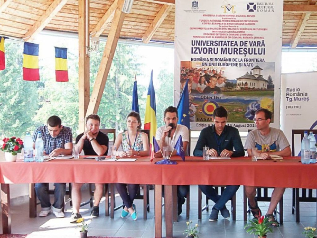 Începe Universitatea Românilor de Pretutindeni de la Izvoru Mureșului