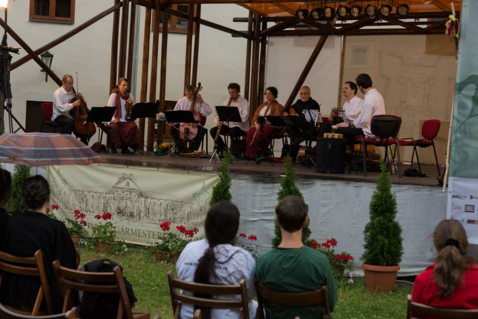 SINGURA UNIVERSITATE DE VARĂ DE MUZICĂ VECHE DIN ROMÂNIA ESTE LA MIERCUREA CIUC