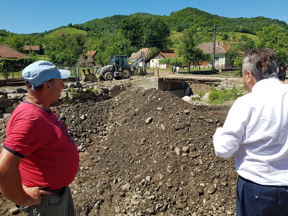 Pagubele din comuna Vața de Jos, evaluate de prefect