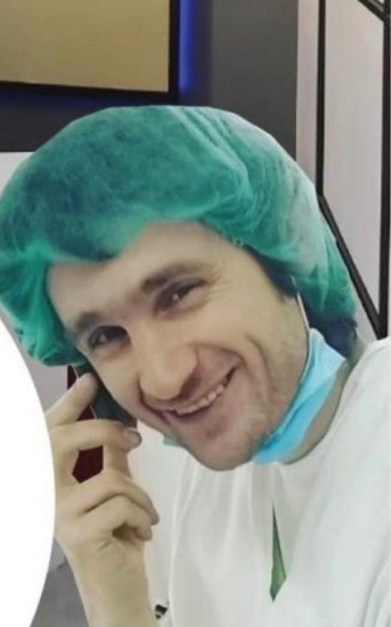 Doctorul Ovidiu Țuhașu doarme pe scaune, alaturi de bolnavii de Covid, aflati in stare grava!