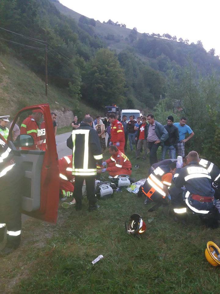 Grav accident de circulație produs în Parva. O femeie de 37 de ani a decedat