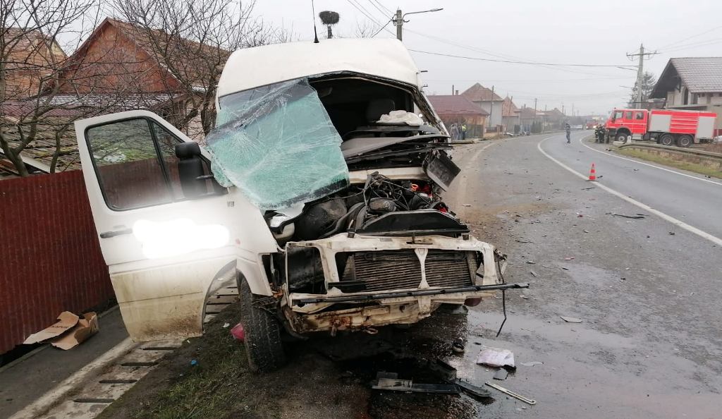 Accident produs în Pericei