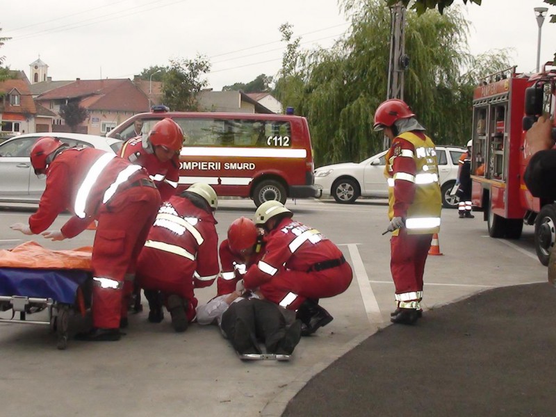 Mai mulți cetățeni polonezi, răniți într-un accident rutier produs în Săcădat