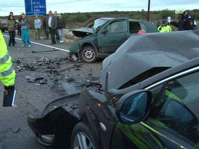 Două autoturisme s-au ciocnit frontal în zona Două Veverițe. Șoferul vinovat a decedat
