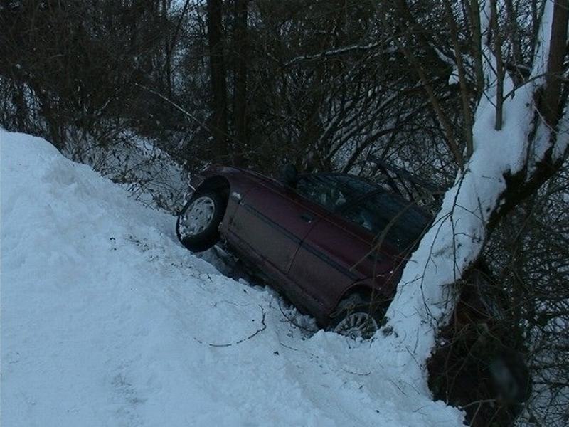 Recomandări pentru prevenirea accidentelor rutiere provocate de ninsoare și viscol