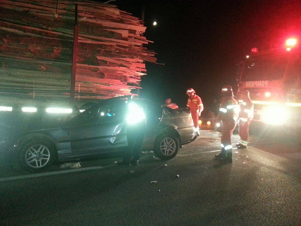 Două accidente grave produse aseară în Șintereag. Doi tineri au murit