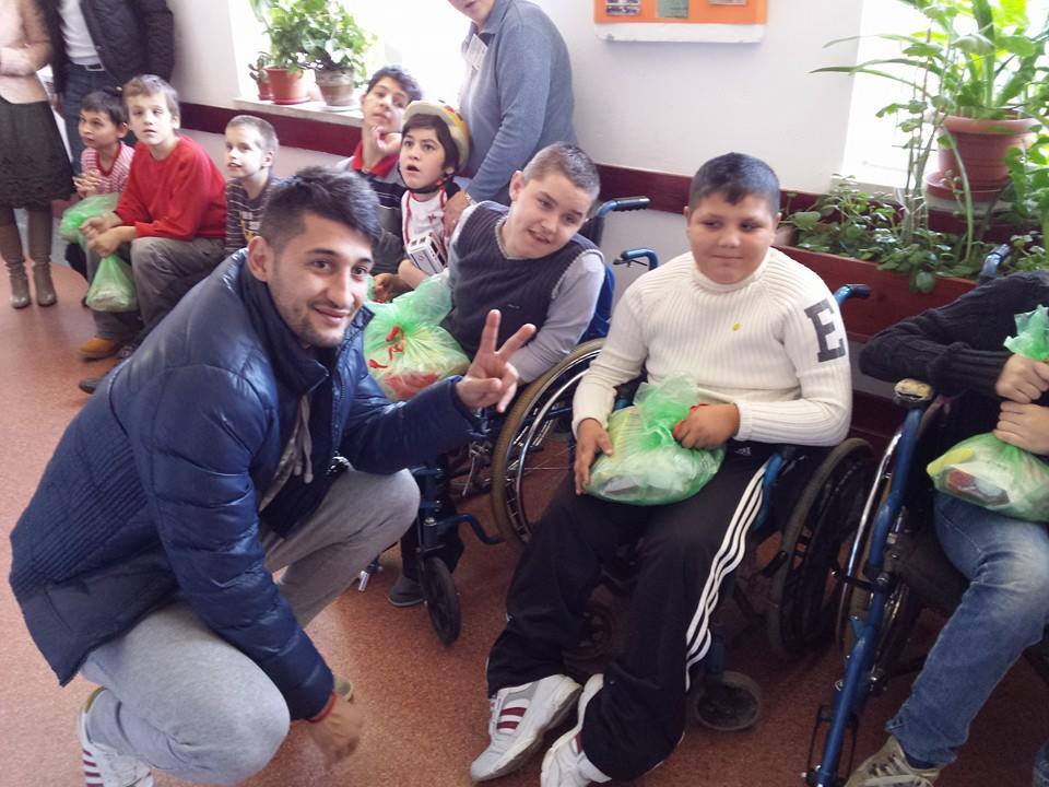 Acțiune caritabilă organizată de clubul CFR Cluj la Școala Specială Transilvania