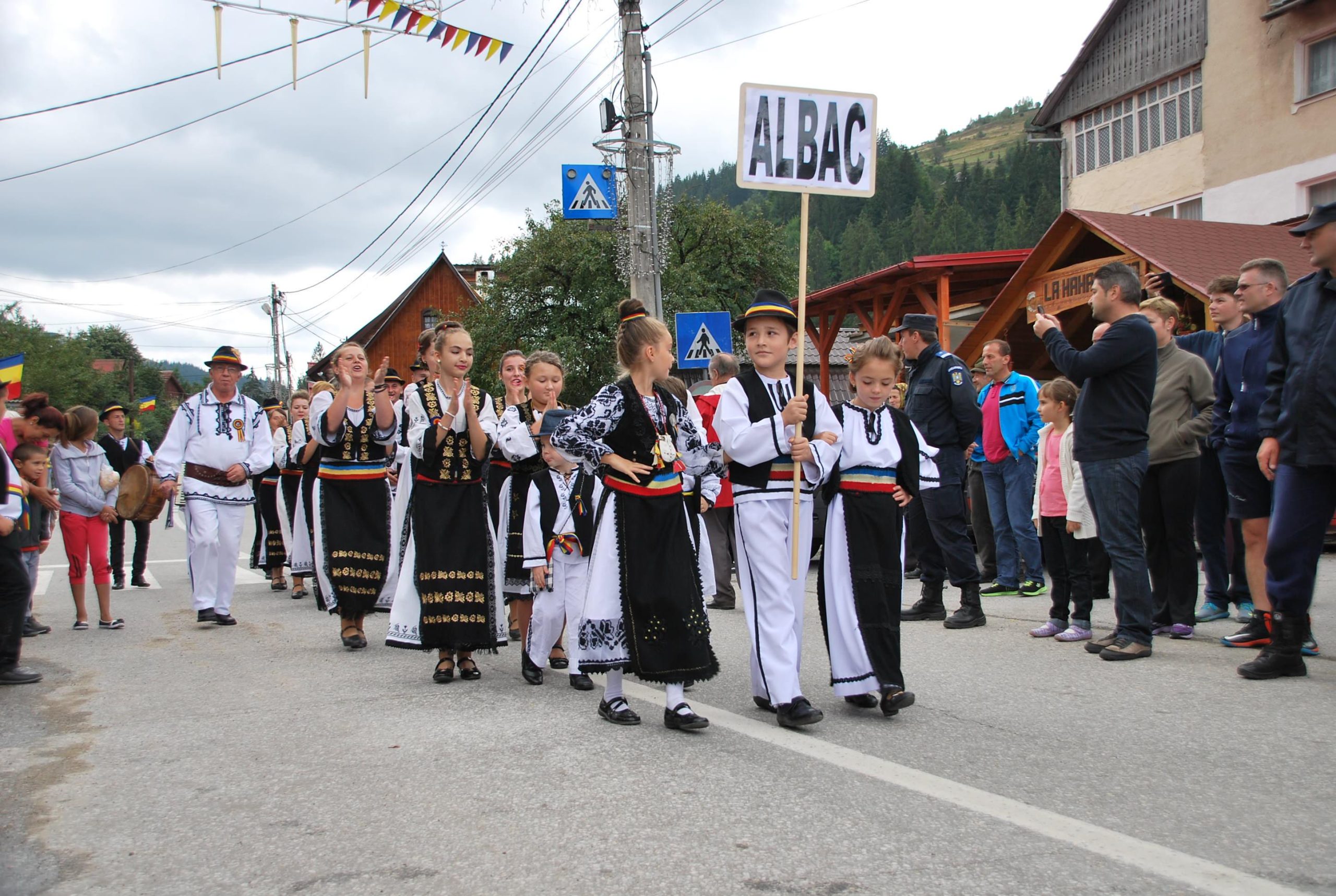Targ de Turism la Albac, sambata si duminica