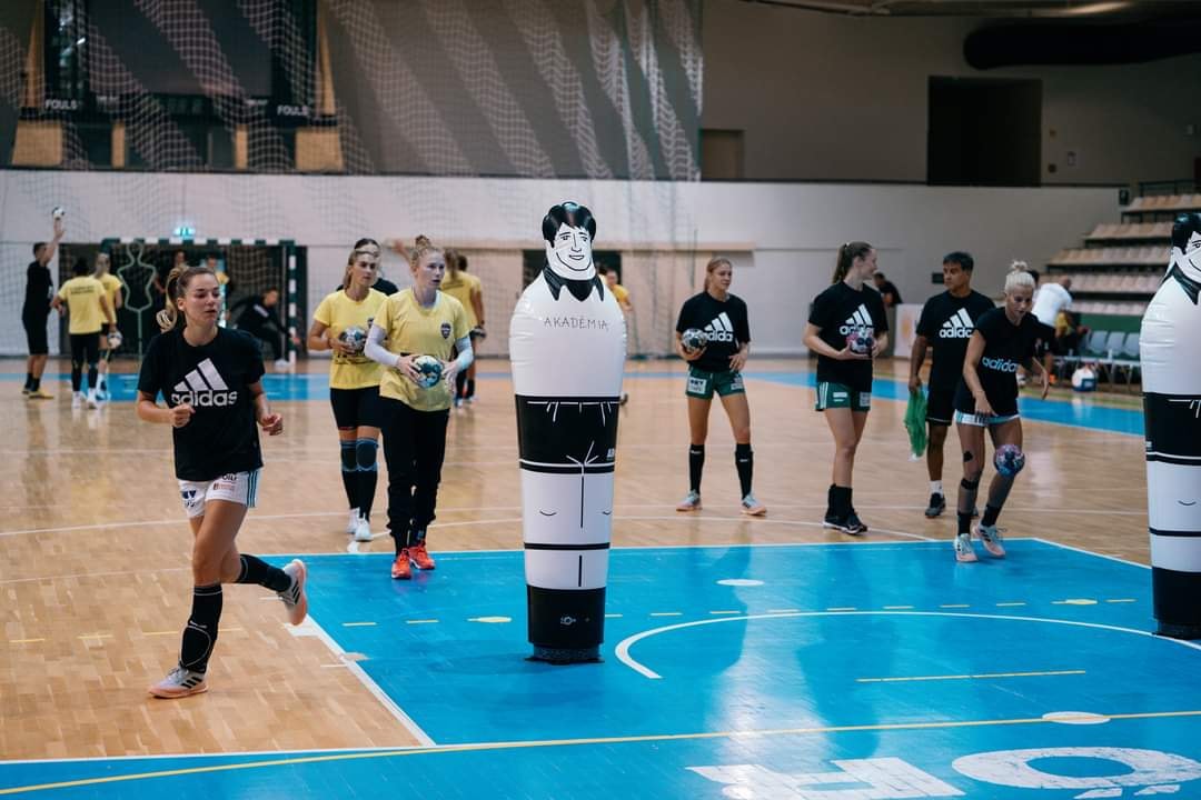 Gloria Bistrița se antrenează împreună cu Győri Audi ETO KC