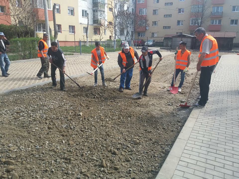 Lucrări de primăvară în Câmpia Turzii