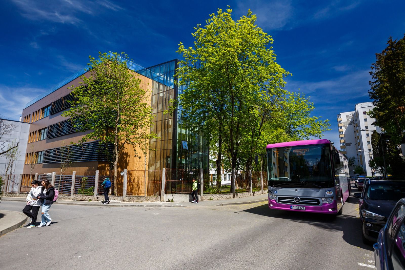 Autobuzele școlare au revenit pe traseu în Cluj-napoca odată cu începerea noului an școlar
