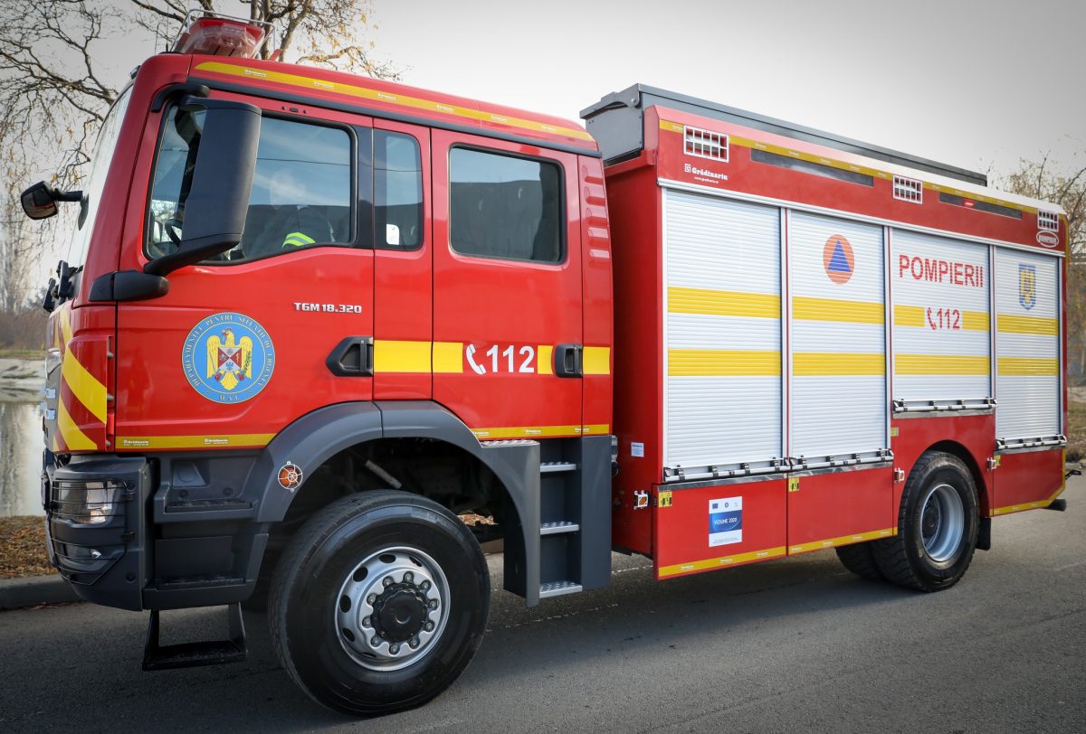 Autospecială nouă intrată în dotarea ISU Bistrița-Năsăud
