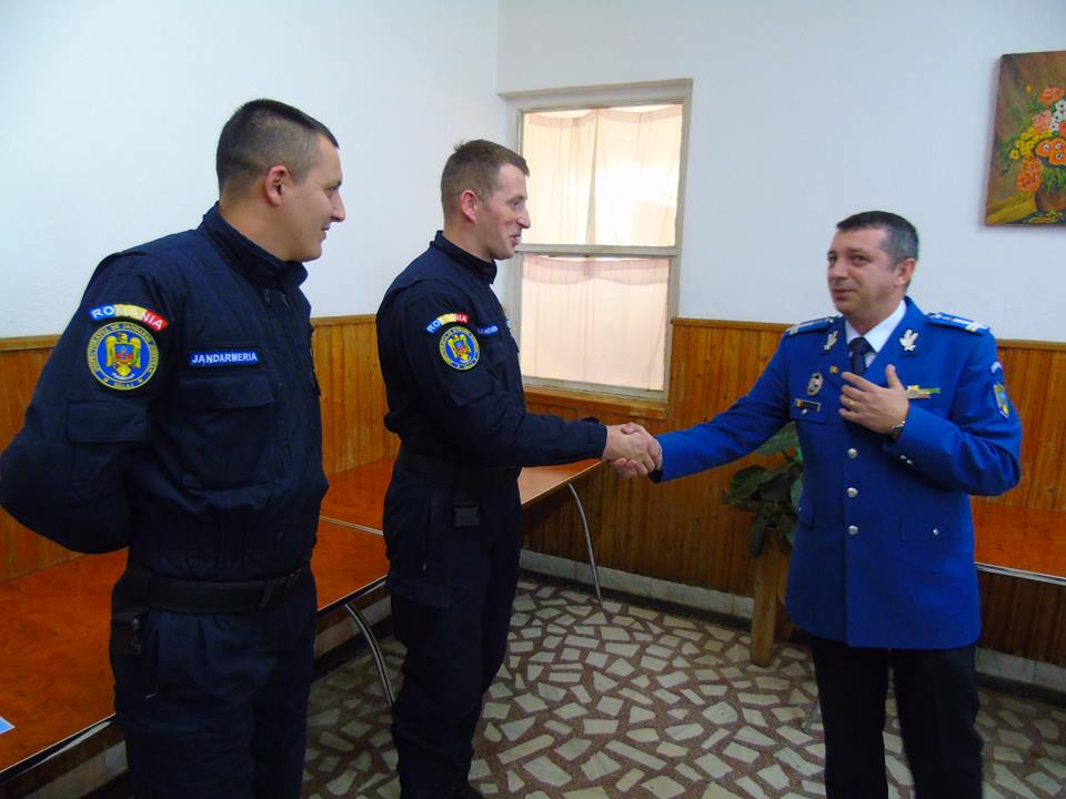 Avansări în grad şi recompense pentru jandarmii sălăjeni, cu ocazia Zilei Naţionale a României