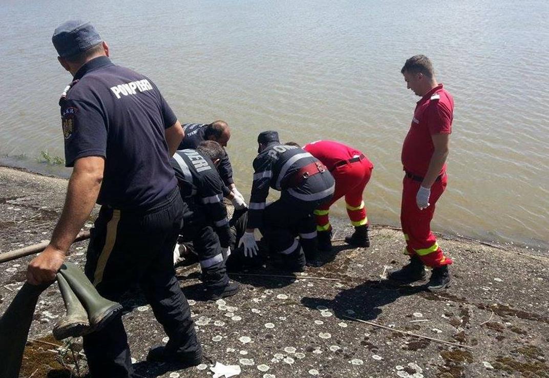 Oradea: Corpul unui bărbat decedat, descoperit într-un bazin colector