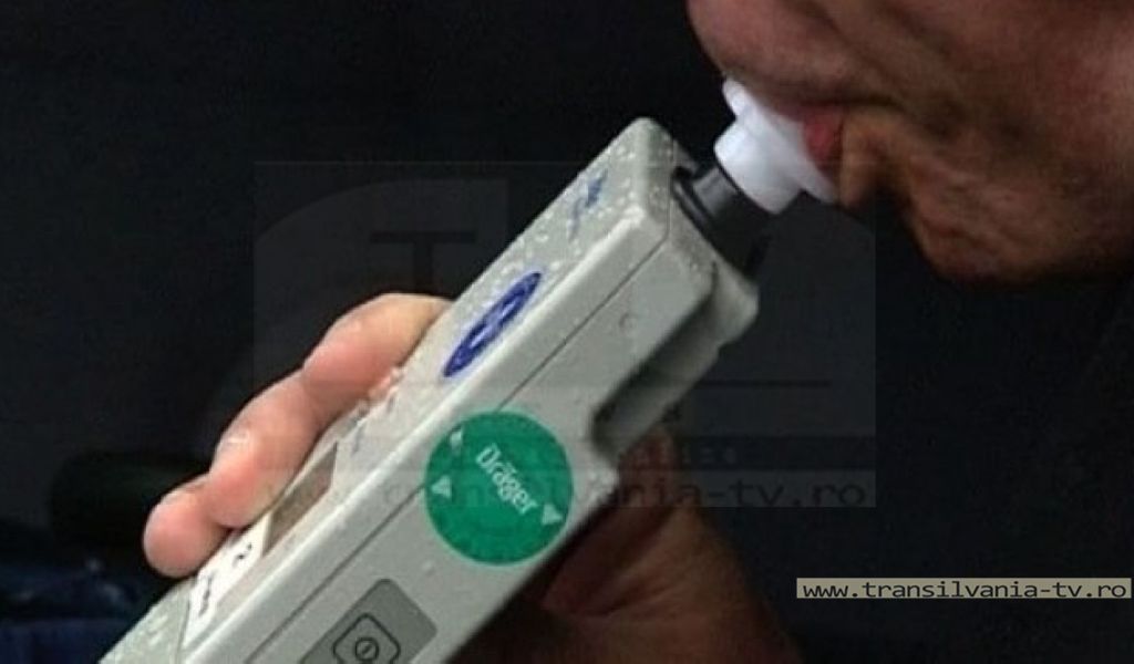 Bărbat beat la volan, depistat de polițiști