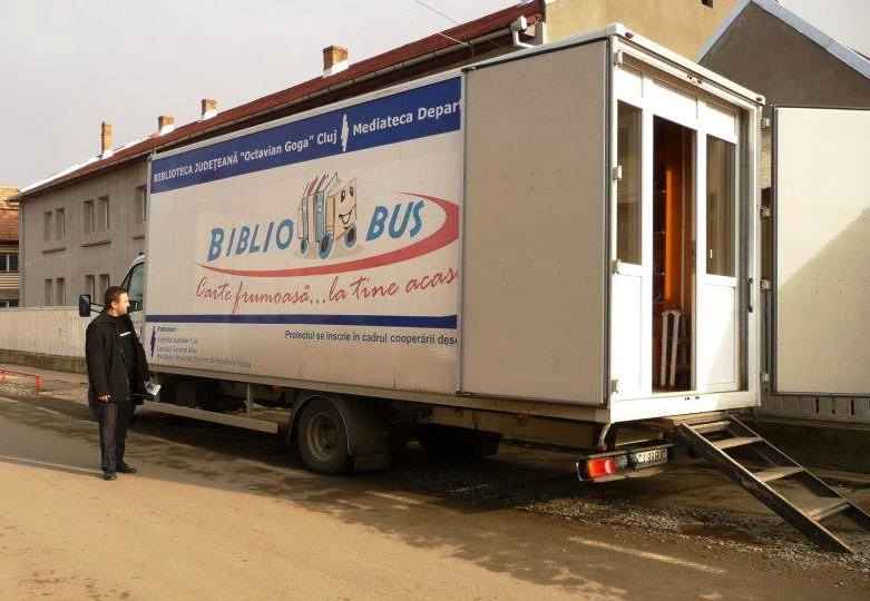 Bibliobus în cartierul Grigorescu din Cluj Napoca