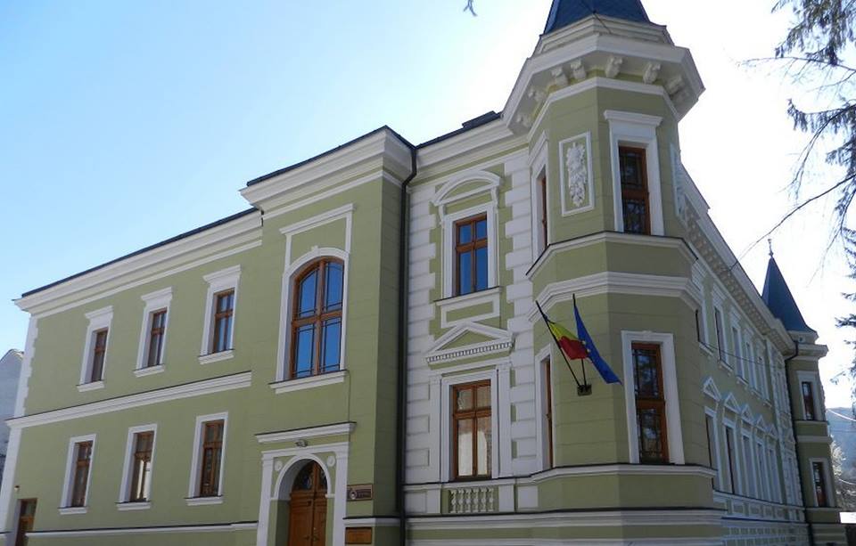 A II-a ediție a „Târgului de mARTișoare la Bibliotecă” s-a desfășurat în Bistrița