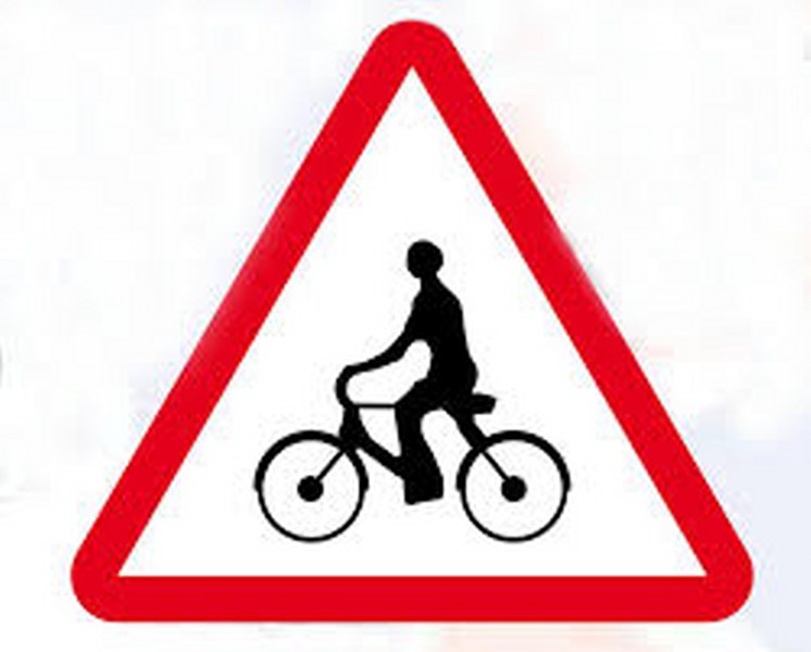 MAIERU: Un biciclist a fost grav rănit