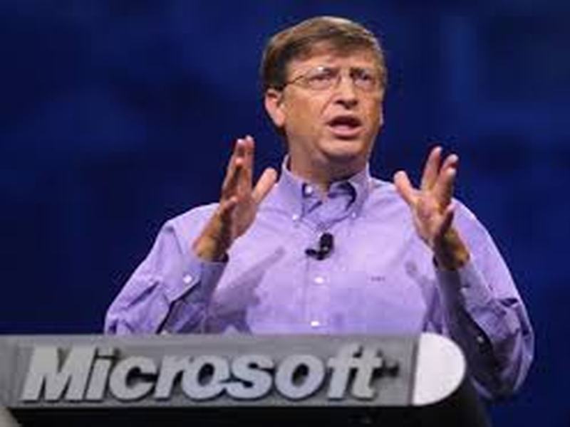 Bill Gates a devenit mai bogat cu aproape 16 miliarde de dolari