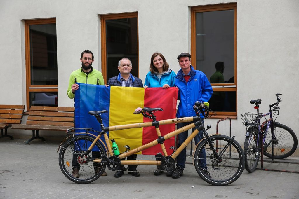 Organizatorii turului ce străbate 15 țări europene, Crossover – „Cetățeni și primari pe bicicletă”, au ajuns la Cluj-Napoca