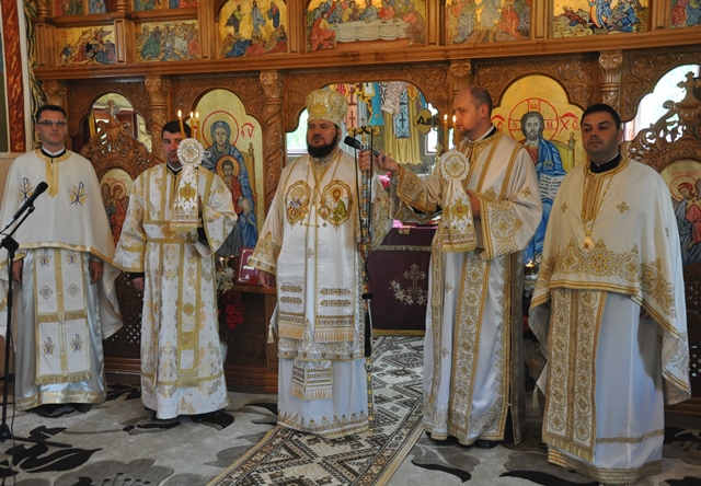 Liturghie Arhierească la Parohia Bocșița