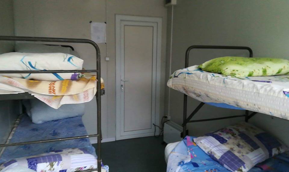 Adăposturi provizorii pentru oamenii străzii din Câmpia Turzii