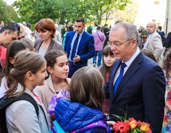 Peste 13.000 de burse pentru elevii clujeni în anul 2017