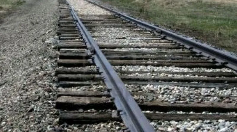 Un om mort gasit langa calea ferata, in zona Cunta-Cut!