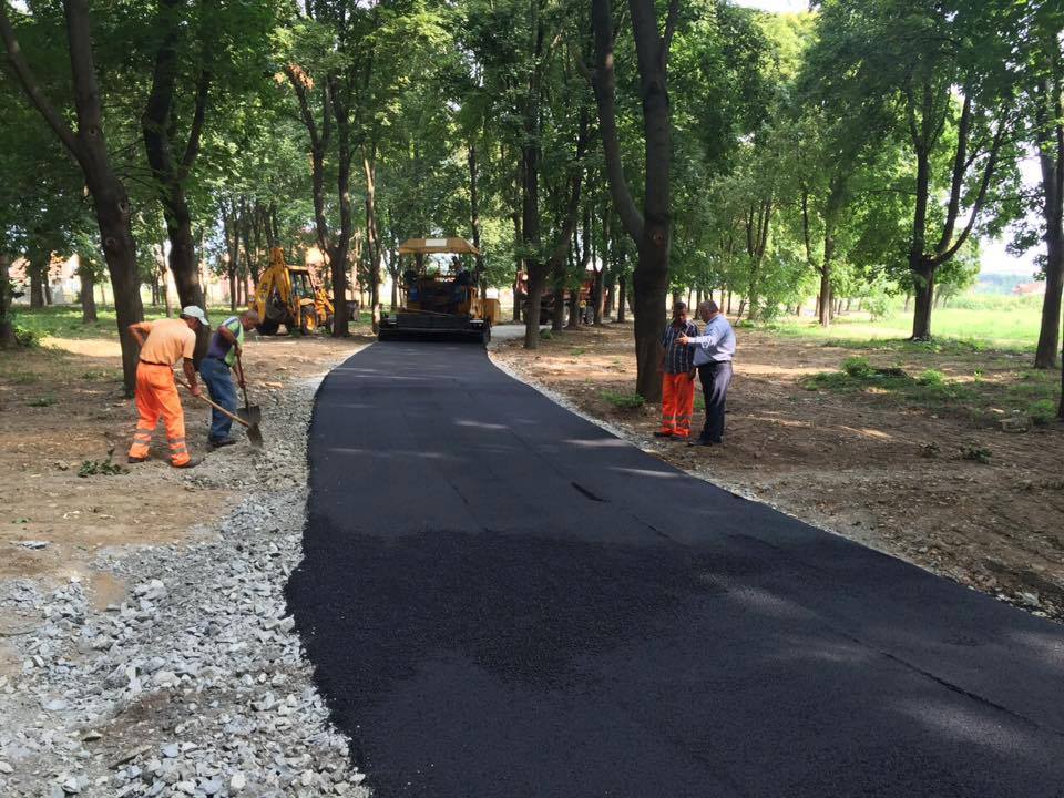 Lucrări de reamenajare a Parcului Mare din Câmpia Turzii