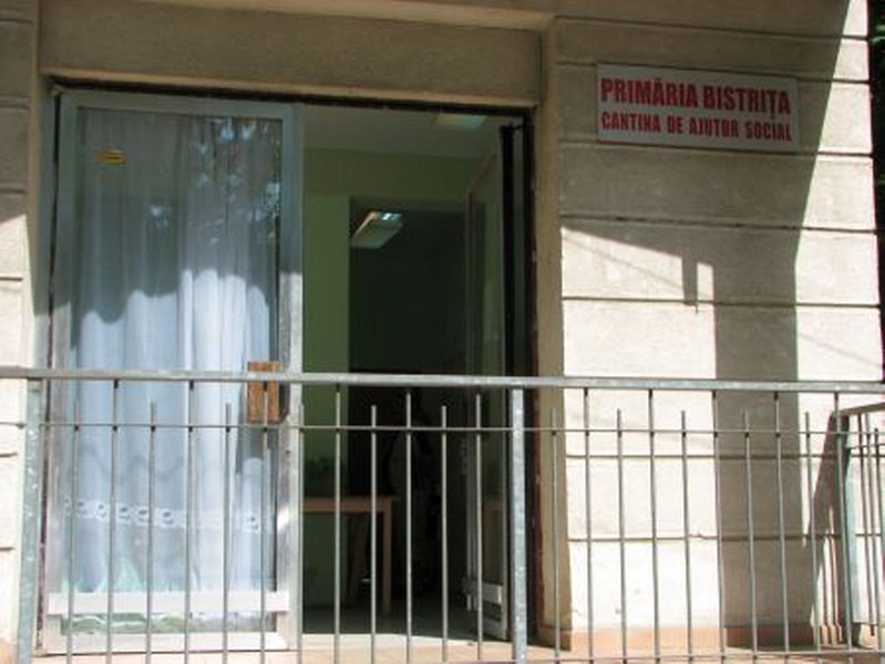 Cu ocazia Sărbătorii Adormirii Maicii Domnului, 2000 de bistrițeni vor primi pachete cu alimente