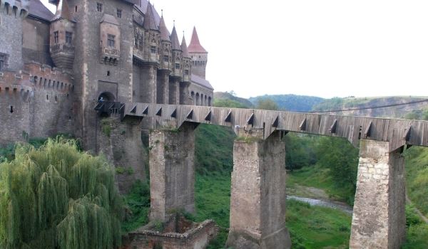 Primăria Hunedoara participă, în premieră, la un Târg Internațional de Locuri în Elveția