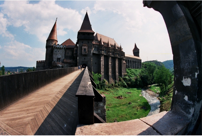 Hunedoara: Discovery va filma o nouă producție de Realitate Virtuală (VR) la Castelul Corvinilor