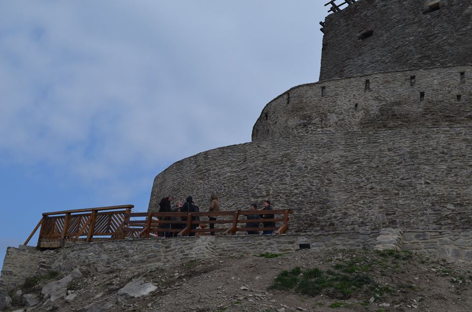 Cetatea Devei, pregătită să-şi primească din nou vizitatorii