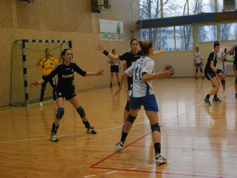 Cetate Deva – HCM Roman 24-24. Eden Hairi a fost dat afară de Marian Munteanu!