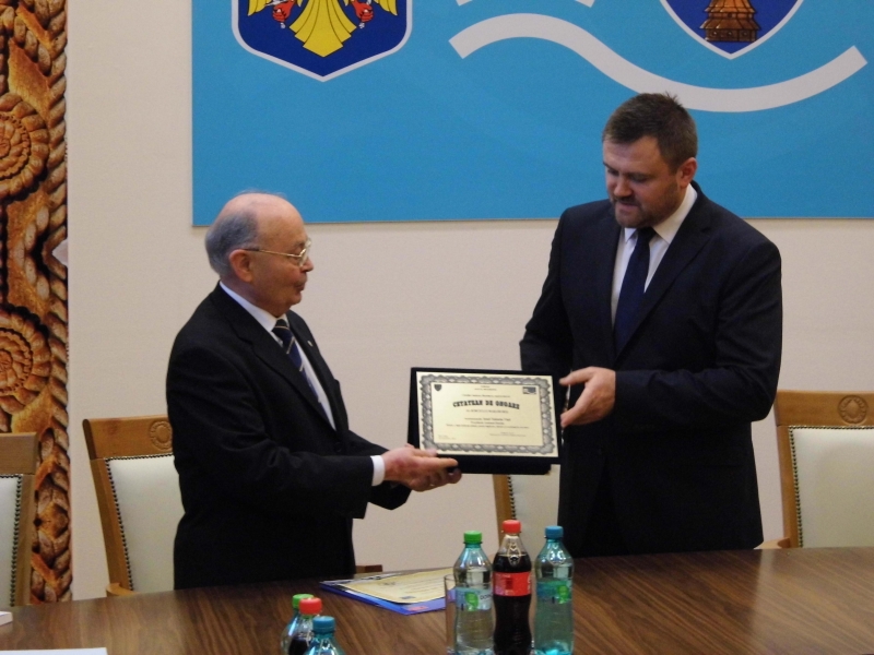 Preşedintele Academiei Române a devenit Cetăţean de Onoare al Judeţului Maramureş
