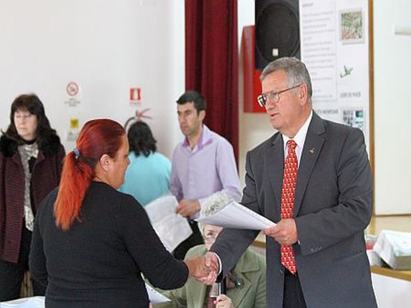 Duminică au fost înmânate CF-uri proprietarilor de terenuri din localitatea componentă Sigmir (Galerie FOTO)