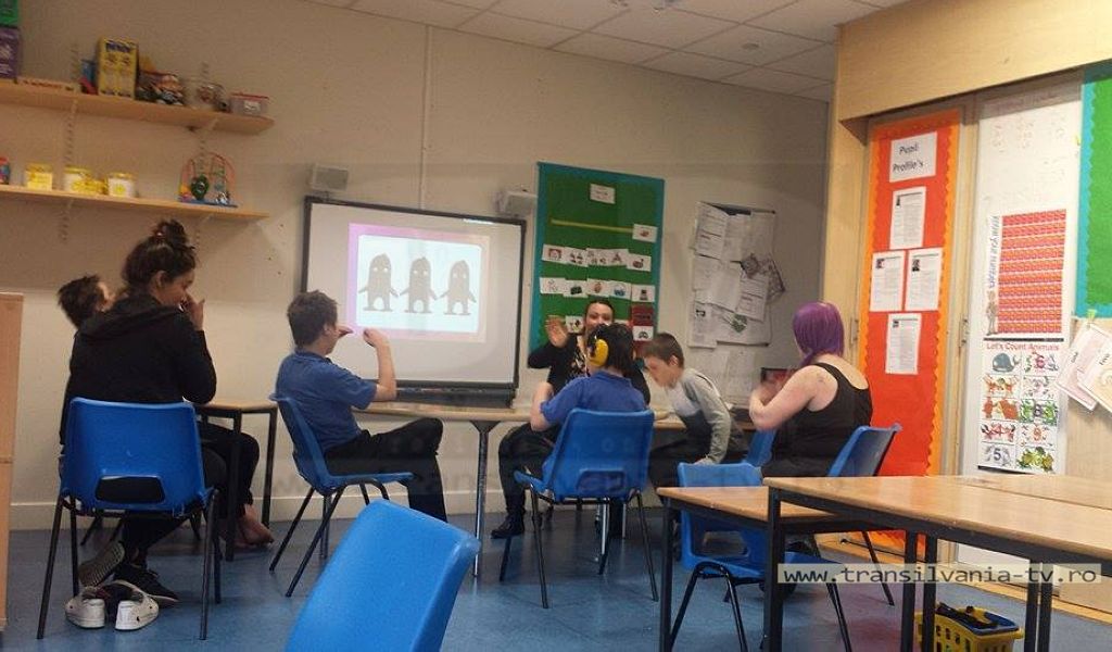 Program de schimb de experienţă româno-scoţian: Psihologii români învaţă de la britanici cum să-i ajute mai eficient pe copiii cu dizabilităţi