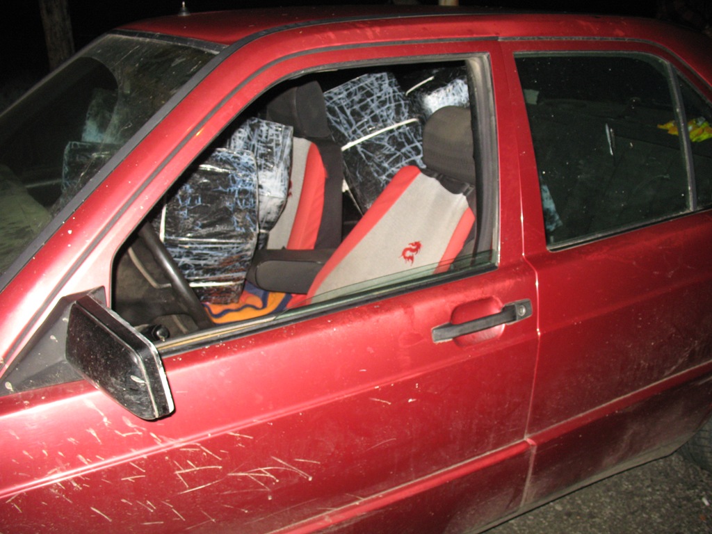 Autoturism plin cu ţigări depistat la frontiera cu Ucraina