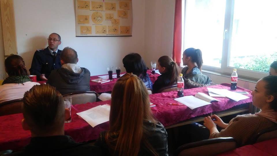 ISU Bistrița-Năsăud: Training pentru o grupă de voluntari ai Crucii Roșii