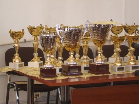 Primăria Sibiu a premiat elevii care au obținut rezultate bune la olimpiadele școlare