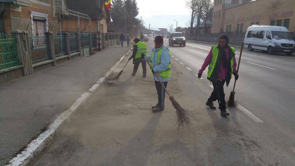 Curățenie generală de primăvară în municipiul Câmpia Turzii