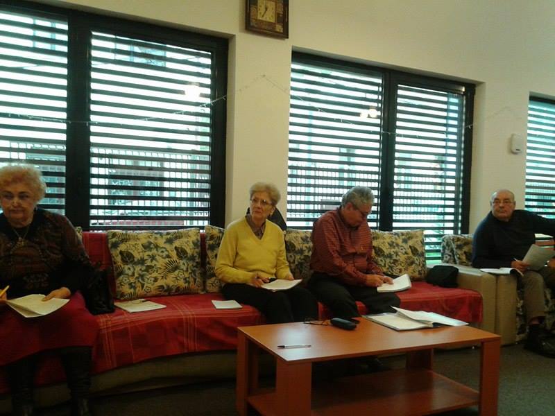 Cursuri de limbă japoneză, chitară și engleză oferite gratuit pensionarilor clujeni