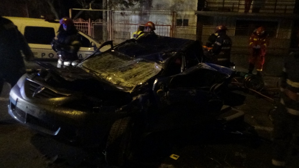 Descarcerare la un accident produs aseară pe strada Kossuth din Zalău