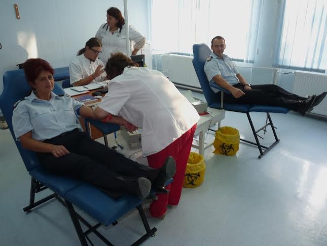 Angajații ISU Maramureș, alături de victimele de la Colectiv
