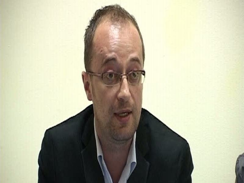 Senatorul Dorin Dobra îi cere premierului reajustarea obligatorie a actualului „timbru de mediu”
