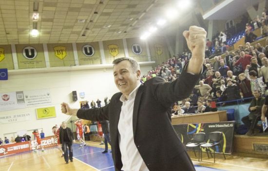 „U” Mobitelco Cluj – CSM Oradea 70-69