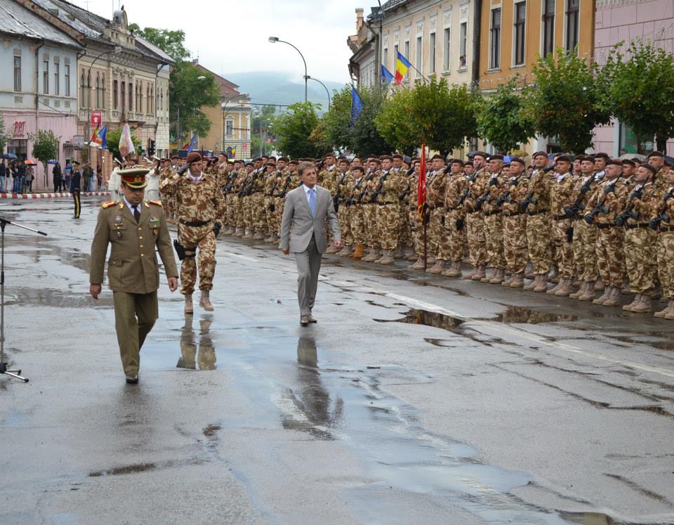 Dej: Ceremonie de plecare în Afganistan a „Dragonilor Transilvani”
