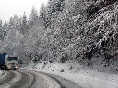În județul Cluj se circulă în condiții de iarnă