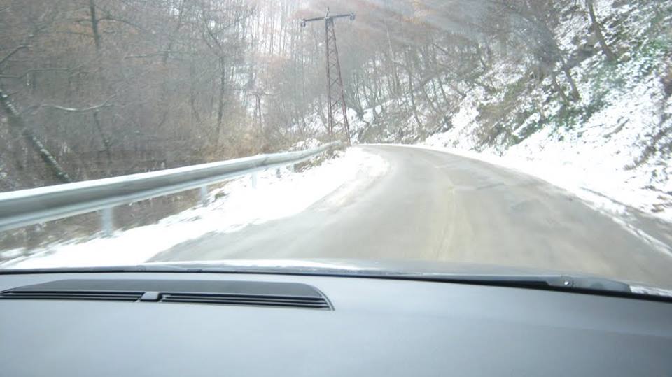 Codul galben de ninsoare și vreme rea nu a afectat circulația pe drumurile județene hunedorene